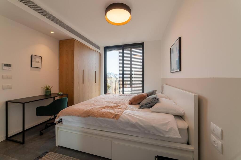 Amazing Penthouse On Gordon Beach 8 Guests Tel Aviv Esterno foto